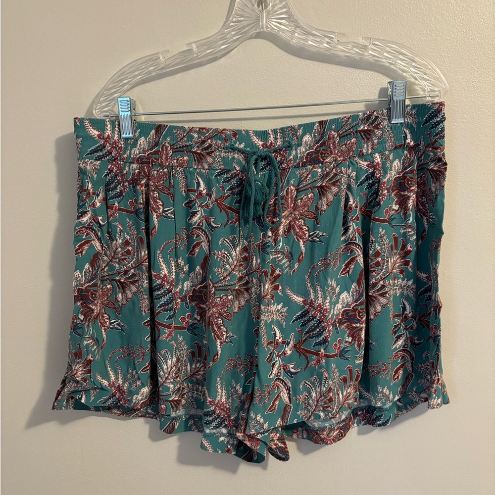 Loft Flowy Shorts